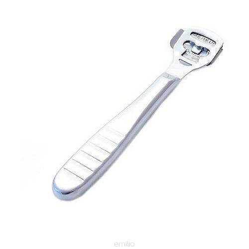 Omega-do-pedicure.jpg  Omega do pedicure