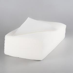 Włókninowe ręczniki fryzjerskie lub do pedicure 70 cm x 50 cm 50 szt.