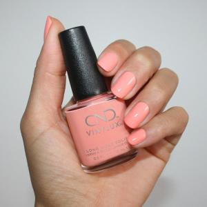 CND-Shellac-Rule-Breaker1.jpg